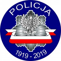 W niebieskim kole napis policja 1919-2019. Grafika policyjnej odznaki.