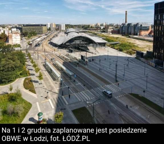 Widok dwora kolejowego Łódź Fabryczna z lotu ptaka.